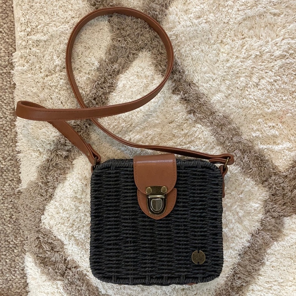 Billabong basket weave crossbody